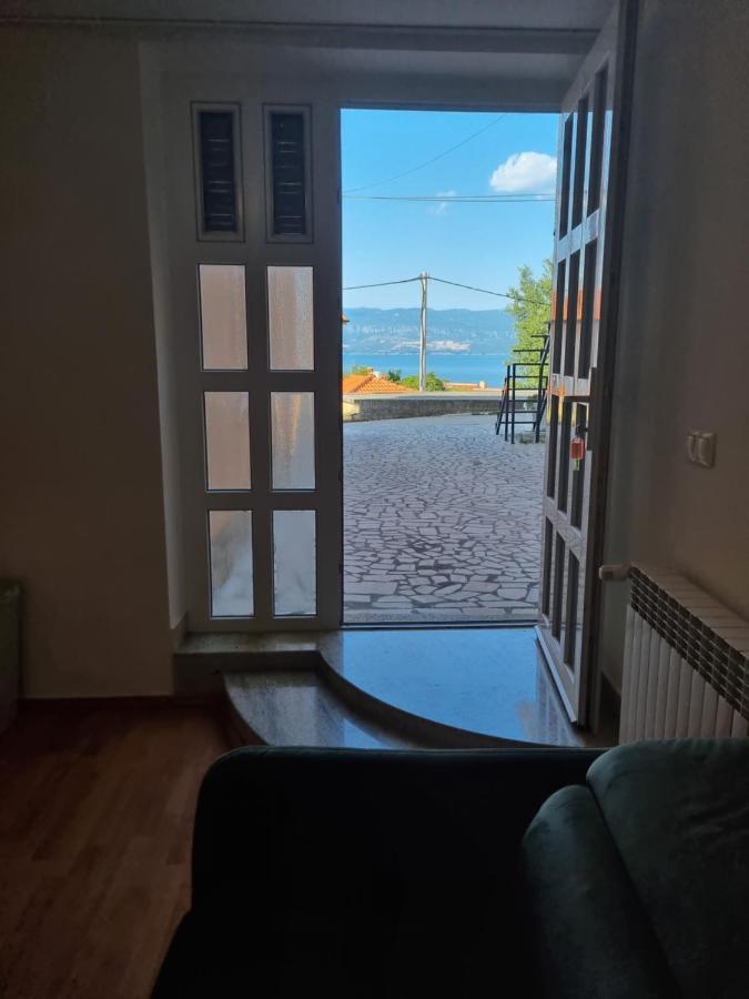 Moro Vrbnik 2 Apartment Luaran gambar